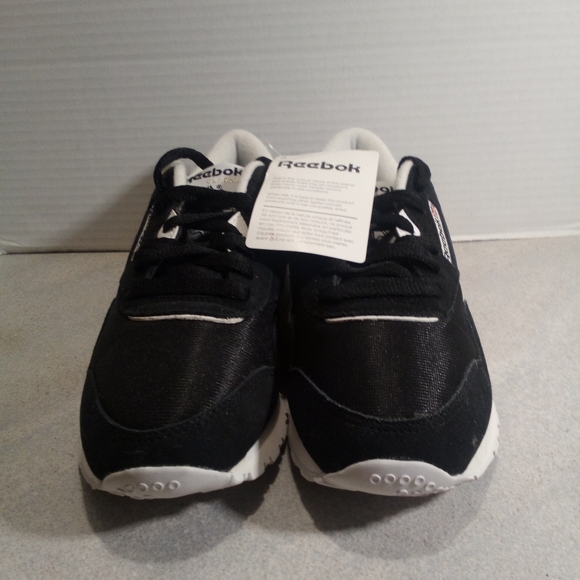 Reebok Classic Nylon Leather Lace Up Athletic Shoes Woman's Sz. 5.5 NOSWT - Picture 1 of 9